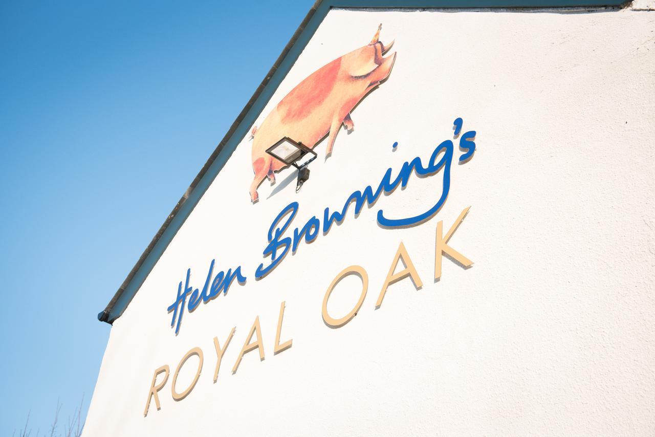 Отель Helen Browning'S Royal Oak Суиндон Экстерьер фото